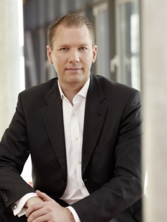Dr. Stephan Zoll Dr. Stephan Zoll